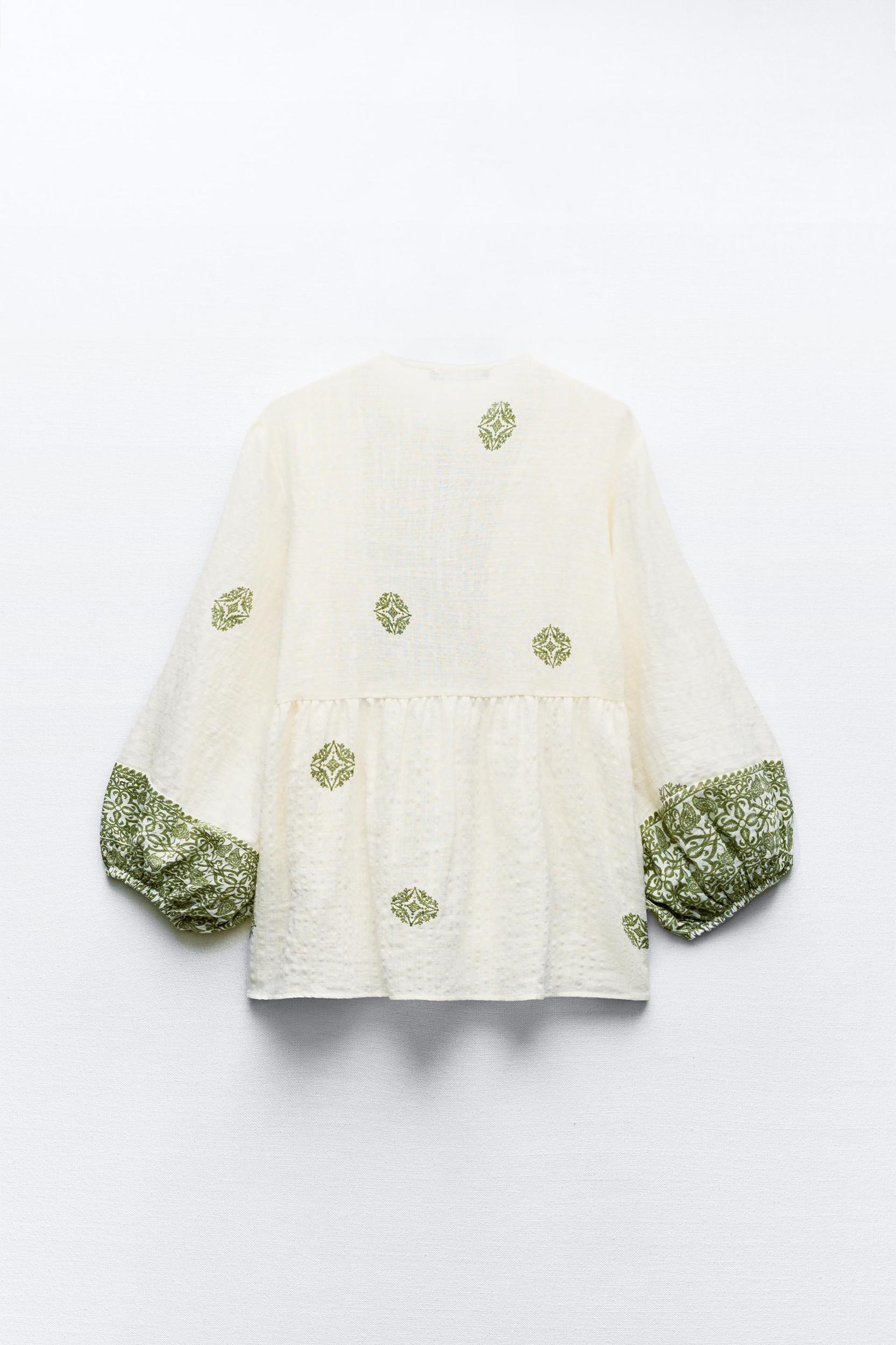PRINTED RUSTIC BLOUSE Product Image
