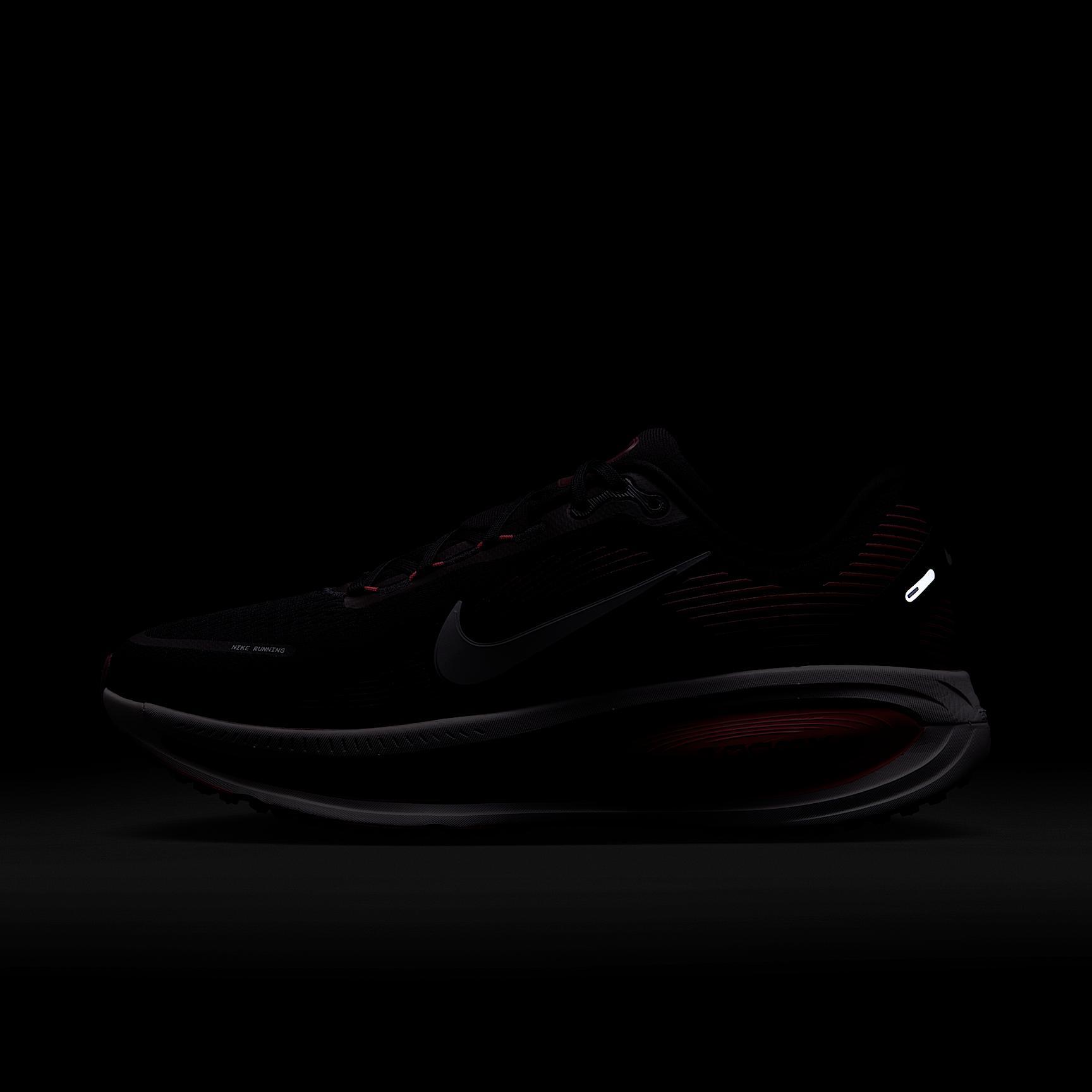 Nike Men's Vomero 18 Road Running Shoes Product Image