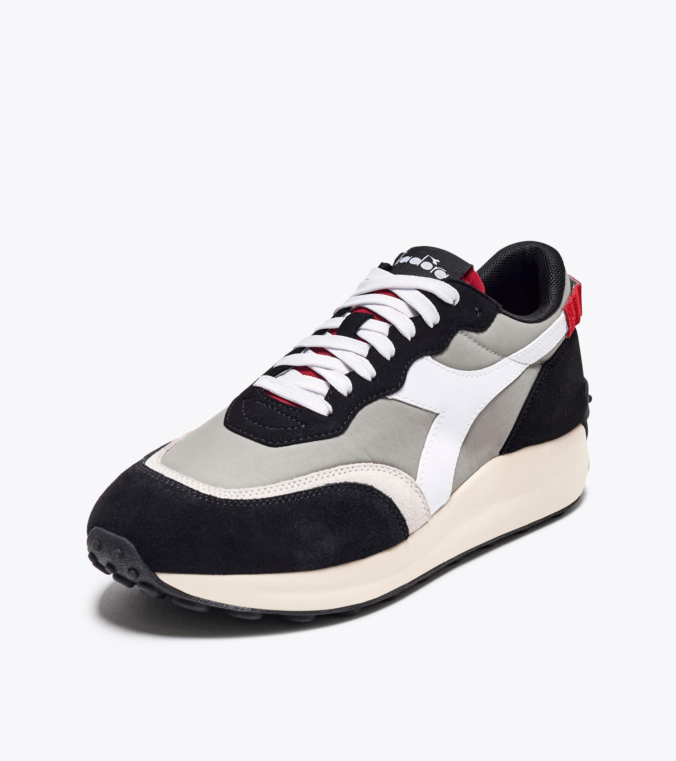 RACE NYL Product Image