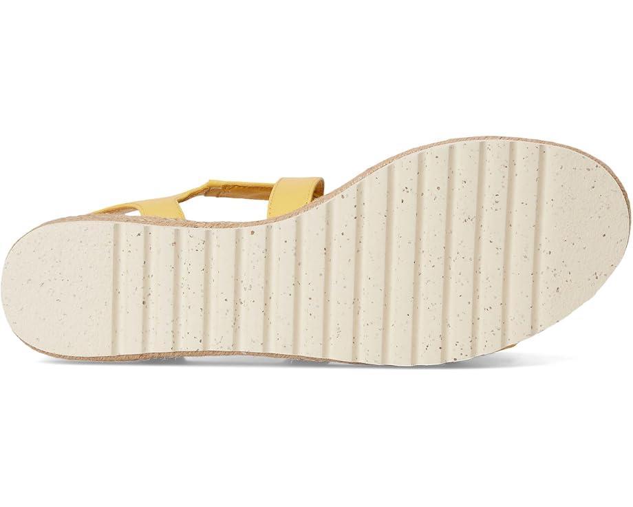 Kielly Cross Strap Flat Sandals Product Image