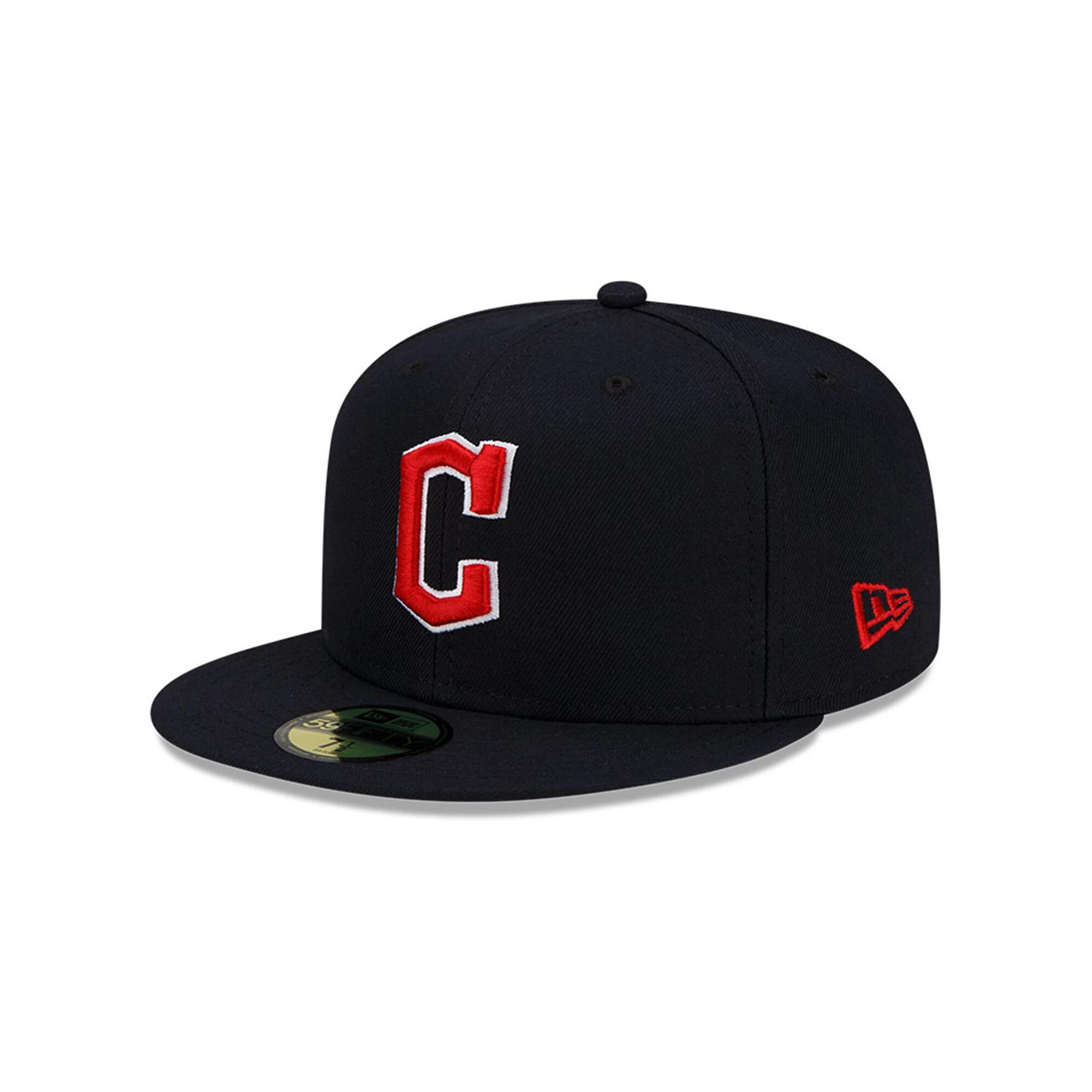 Men's New Era Navy Cleveland Guardians Road Authentic Collection On-Field 59FIFTY Fitted Hat, Size: 7, Grd Blue Product Image