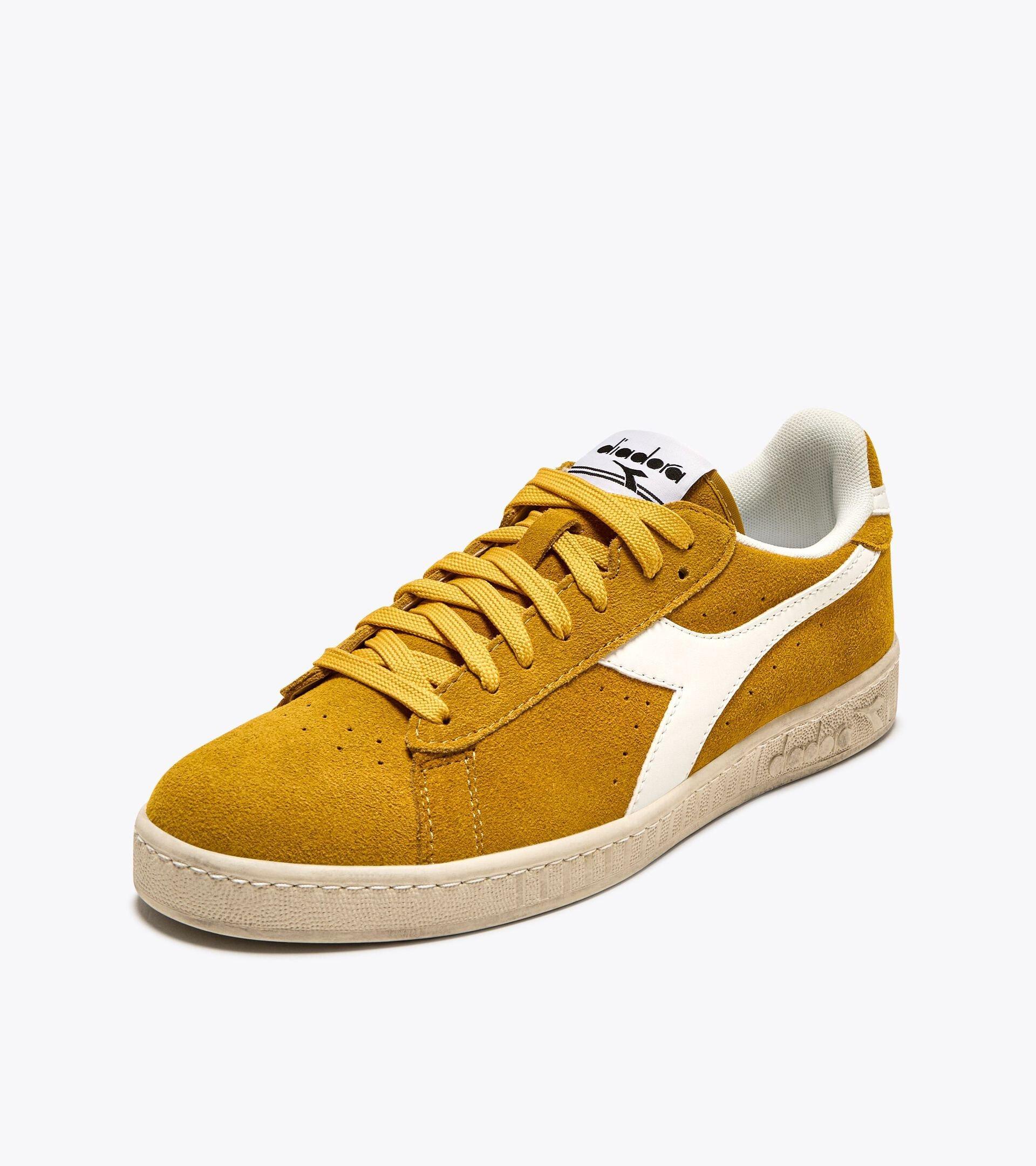 GAME L LOW SUEDE WAXED Product Image