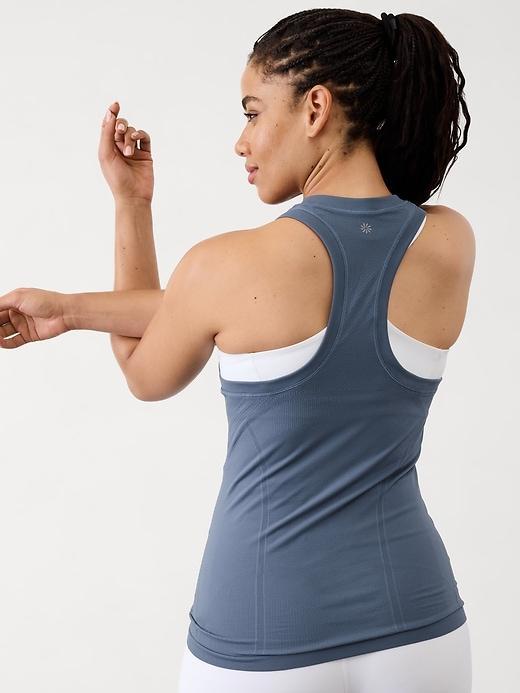 Momentum Seamless Tank Product Image