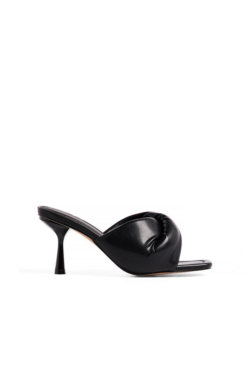 Puffy Twisted Heels Product Image