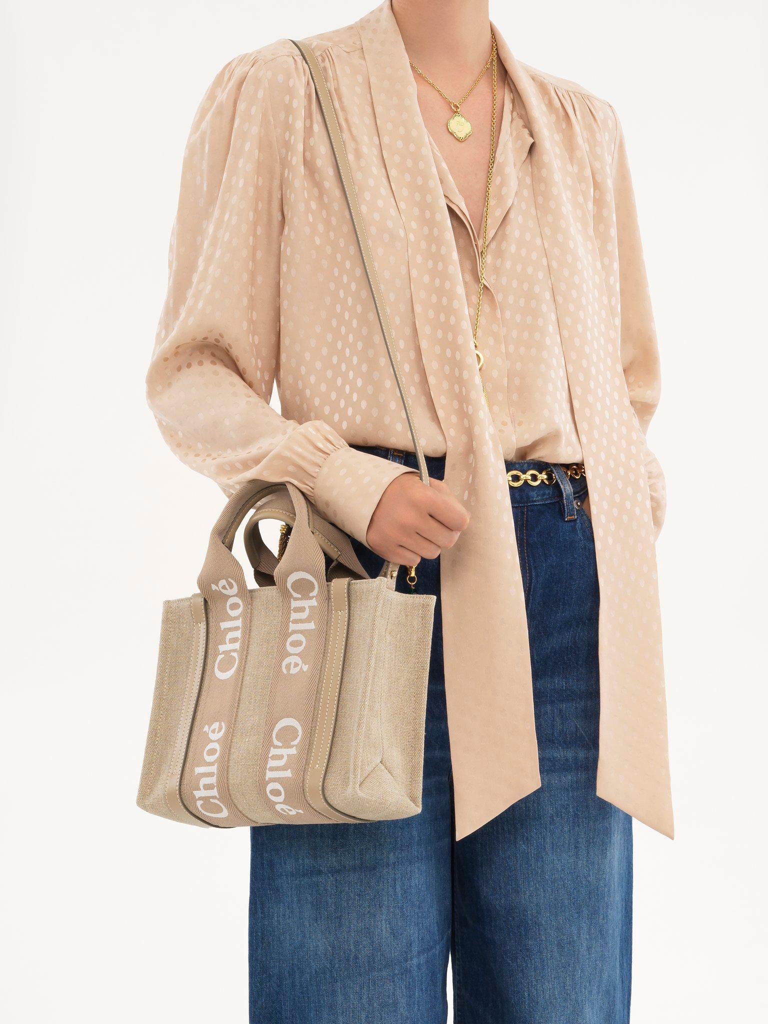 Small Woody tote bag in linen Product Image