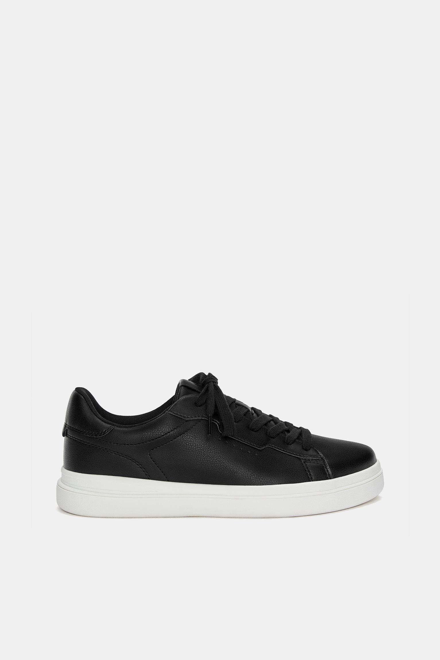 Chunky casual sneakers Product Image