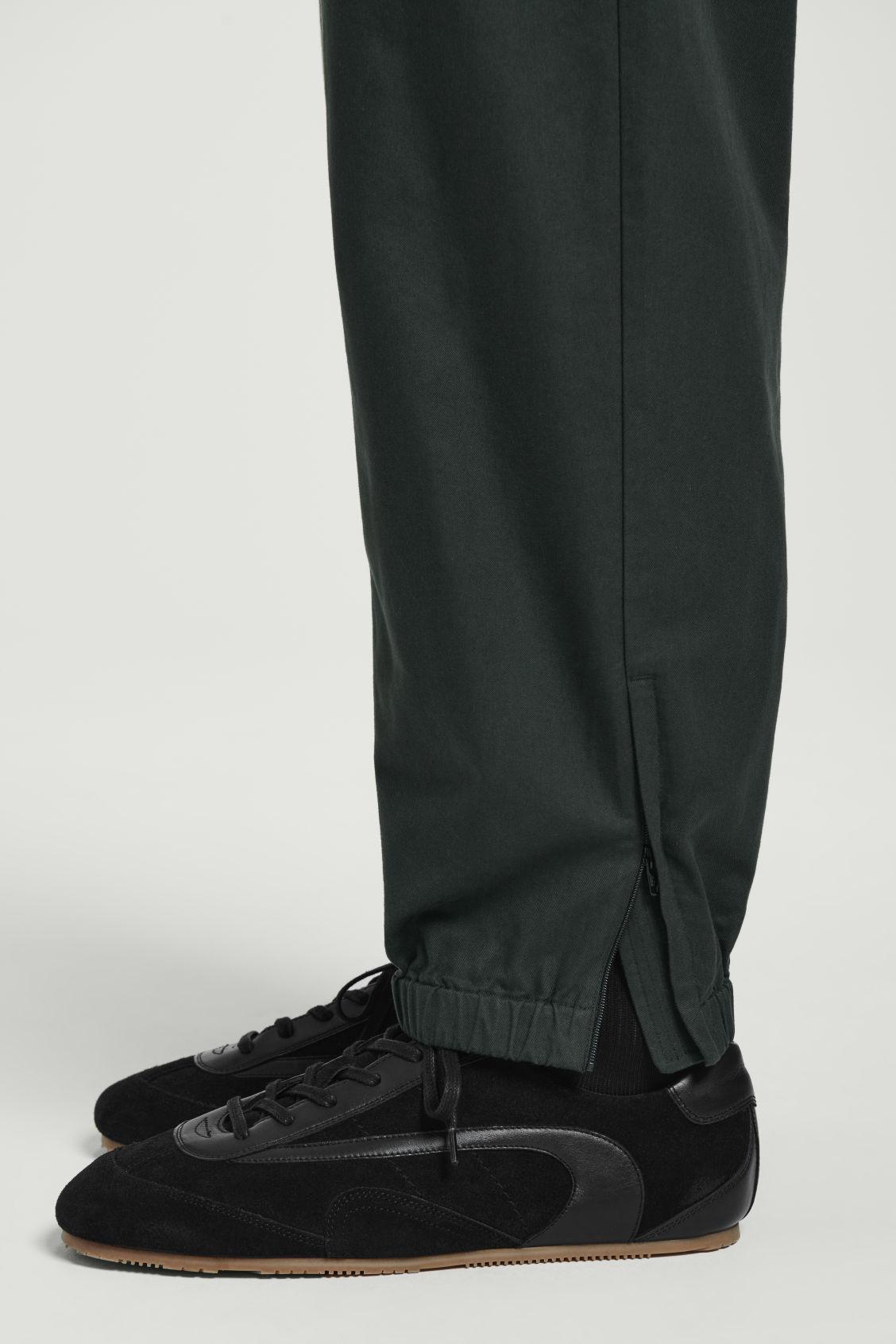 ELASTICATED TAPERED PANTS Product Image