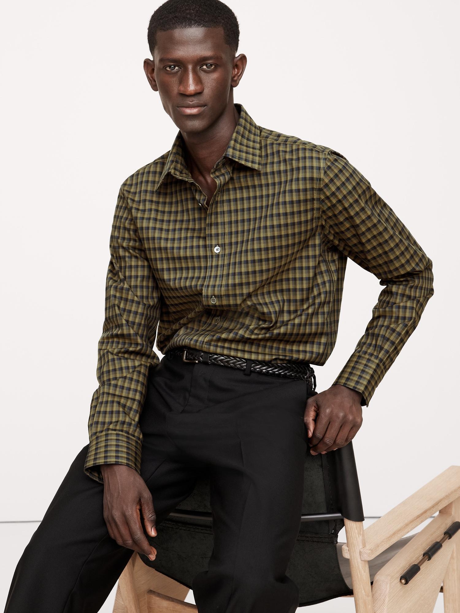 Standard-Fit Wrinkle-Resistant Dress Shirt Product Image