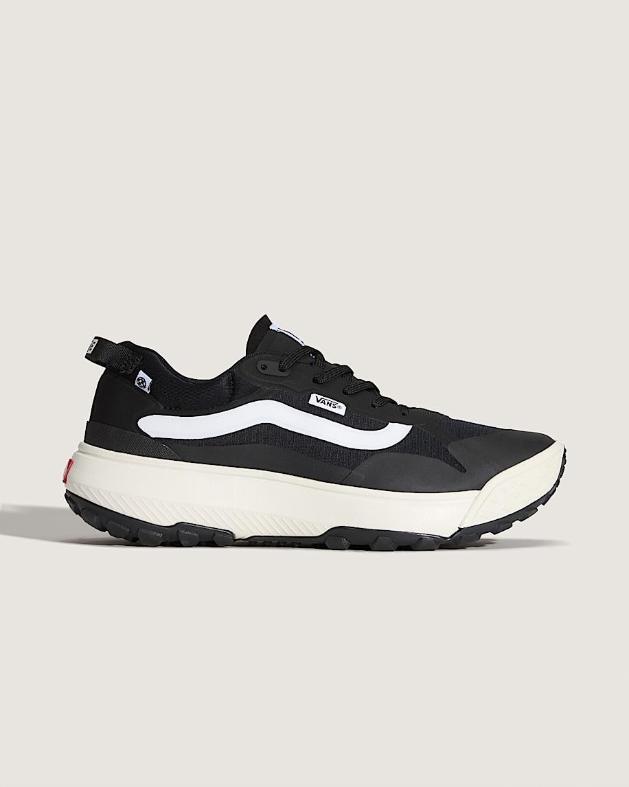 Crosspath Shoe in Black / White| Vans US Product Image