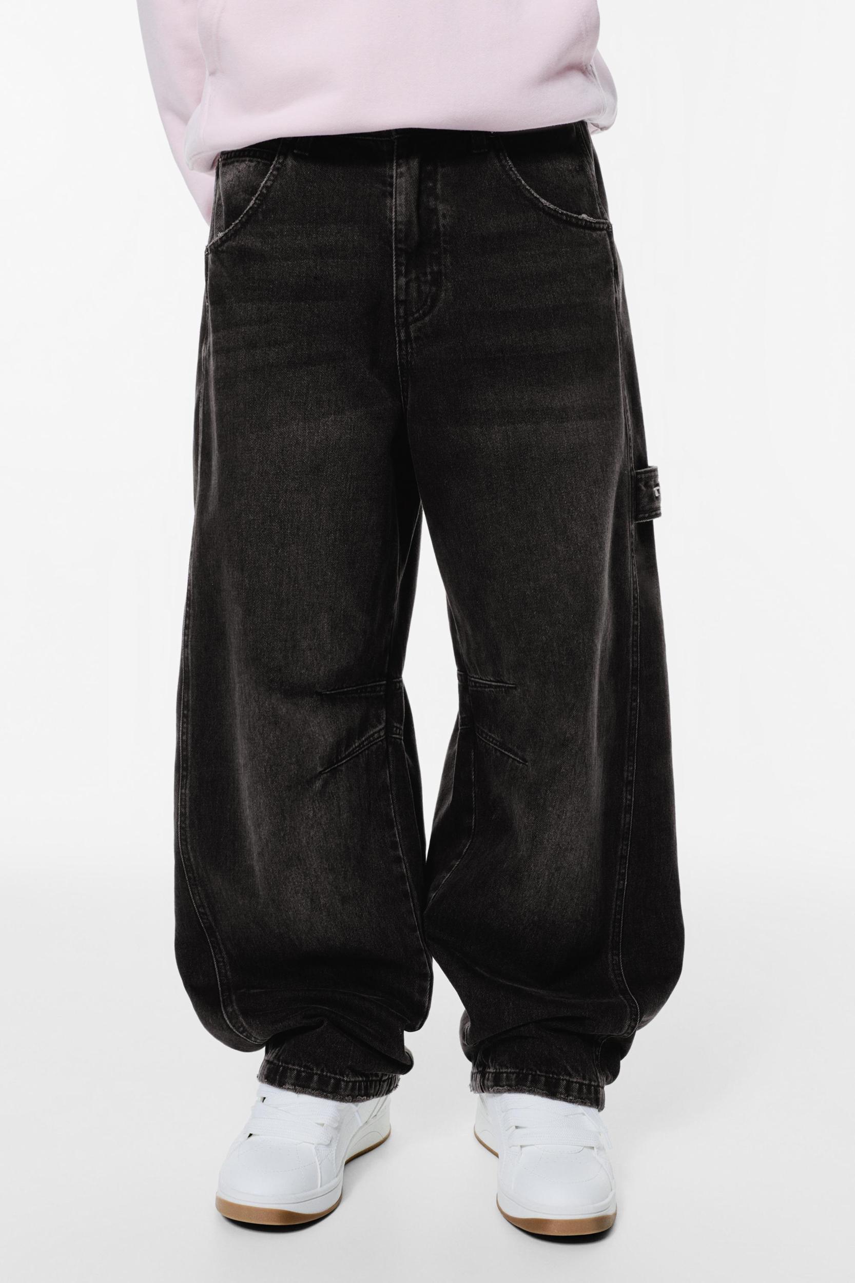 Balloon fit jeans with embroidered pocket Product Image