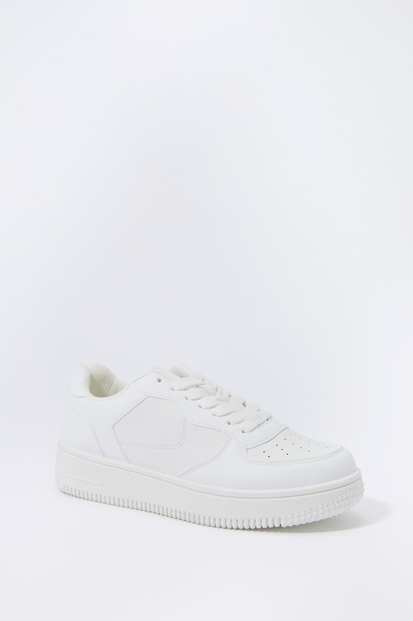 Classic Low Top Sneaker Female Product Image