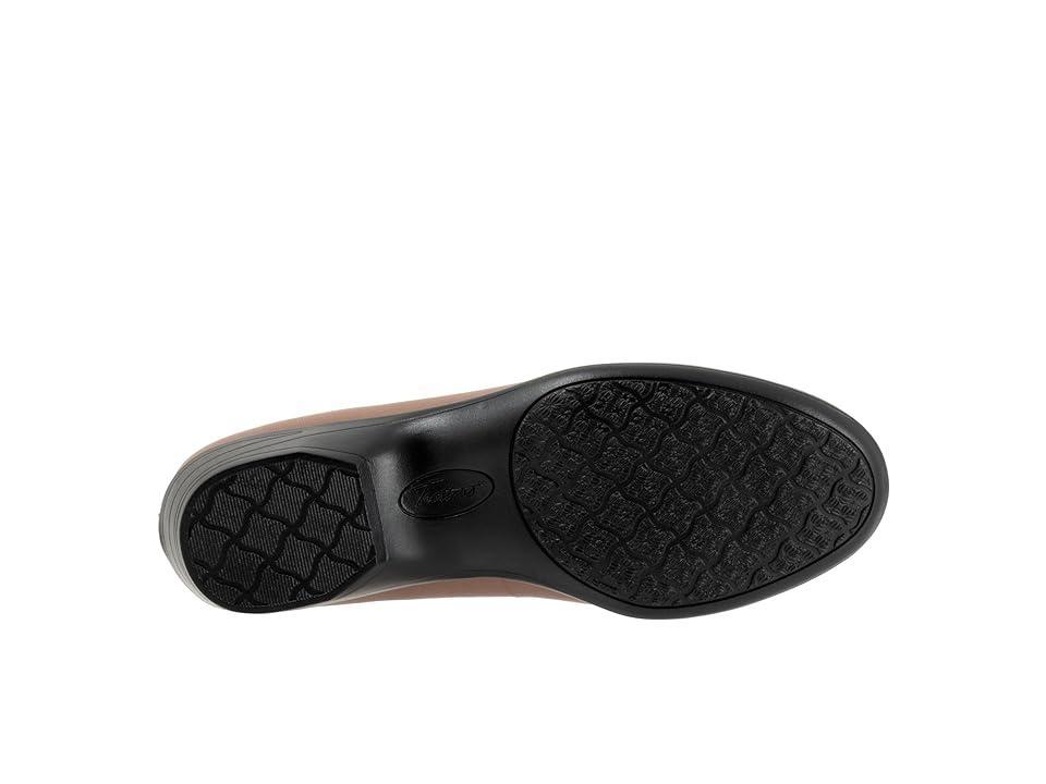 Trotters Rozalin (Stone) Women's Flat Shoes Product Image