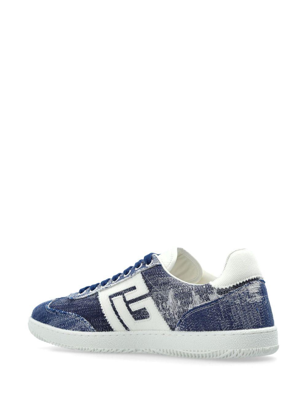 Swan sneakers Product Image
