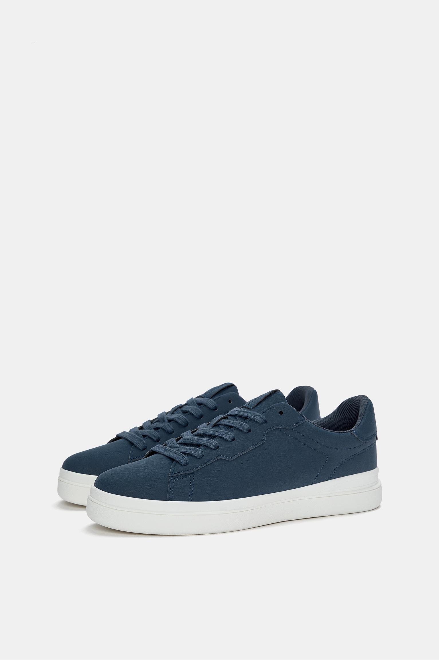 Chunky casual sneakers Product Image