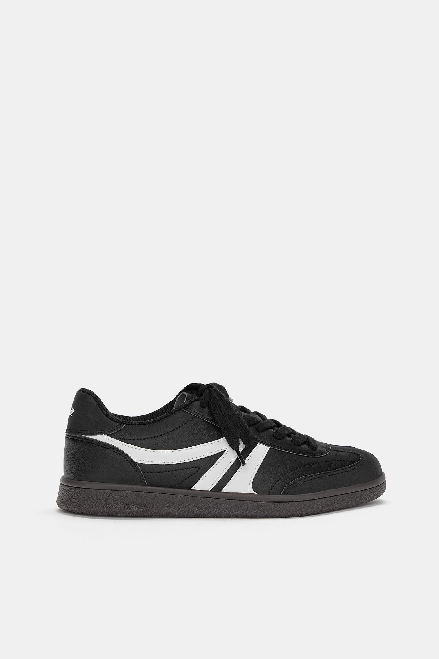 Retro sneakers Product Image