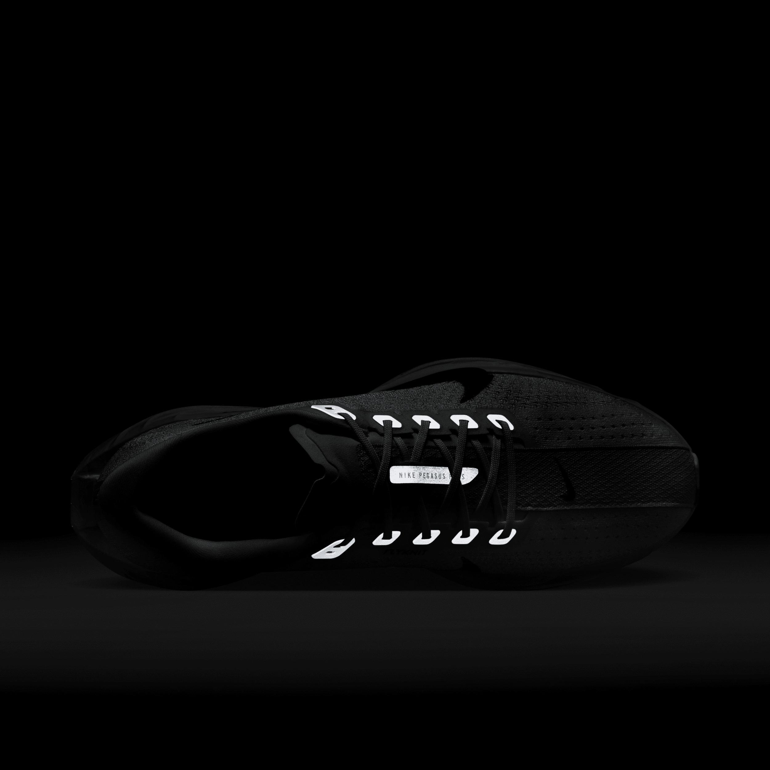 Nike Men's Pegasus Plus Road Running Shoes Product Image