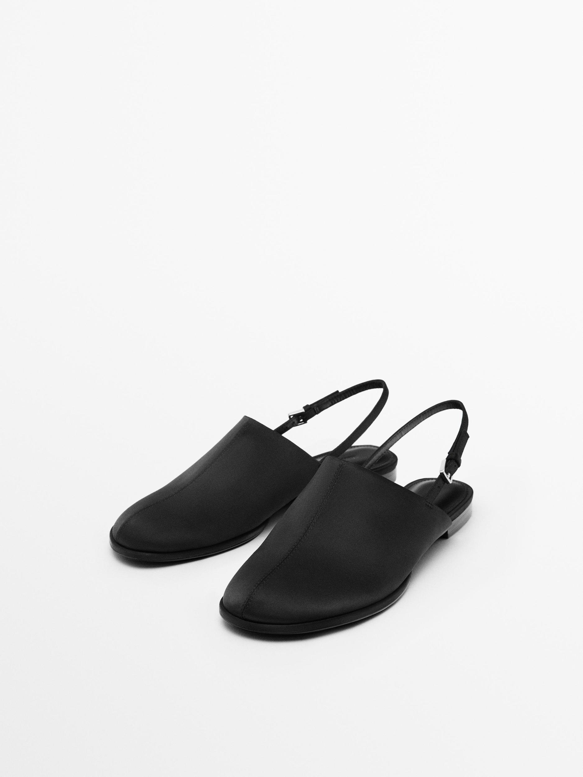 Flat mules Product Image