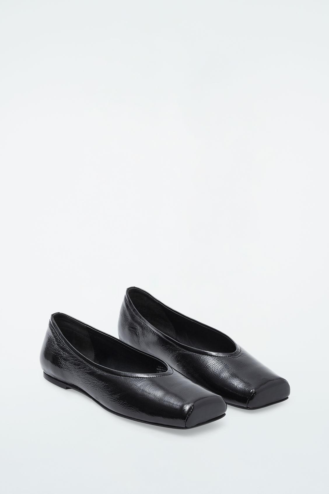SQUARE-TOE BALLET FLATS Product Image