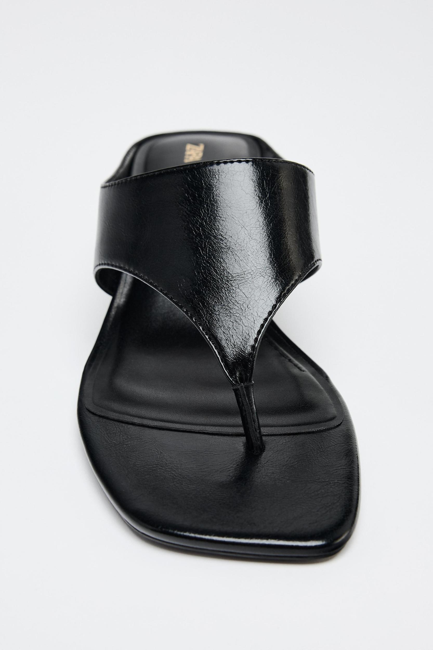 HEELED SANDALS Product Image
