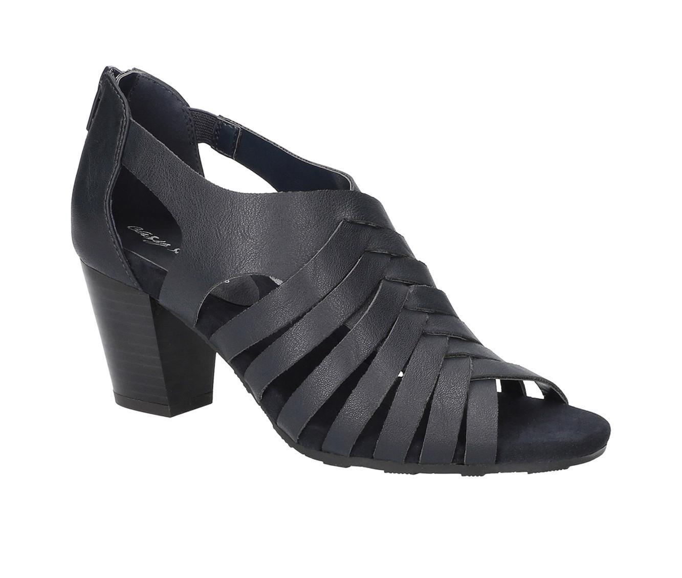 Women's Easy Street Vannie Pumps Product Image