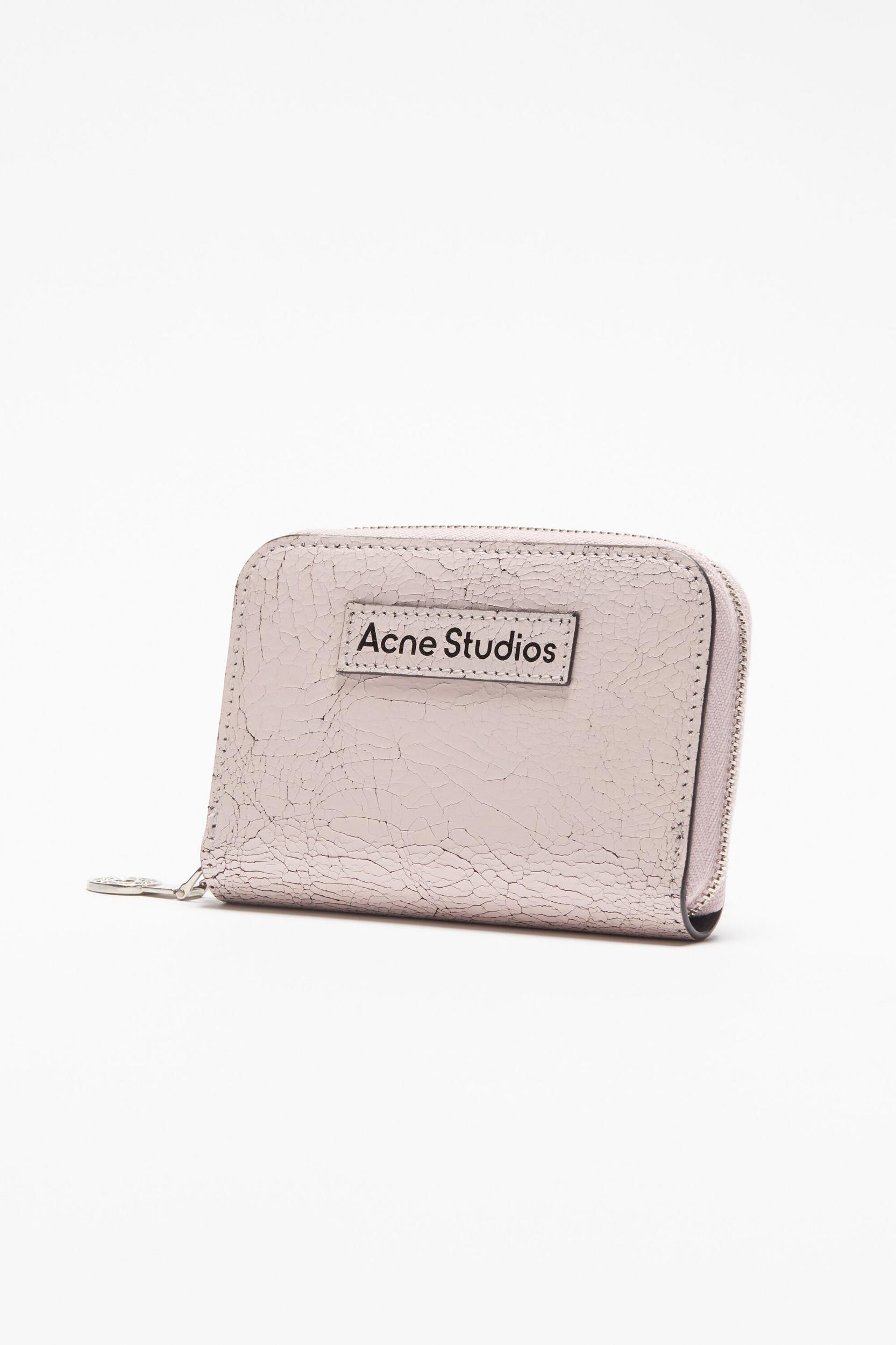 Leather zip wallet Product Image