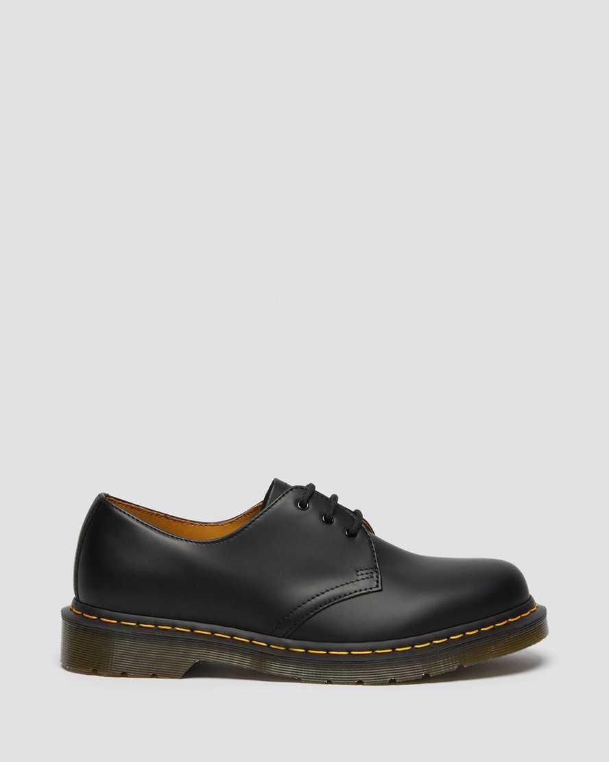 Dr. Martens Mens 1461 Smooth Leather Oxfords Product Image