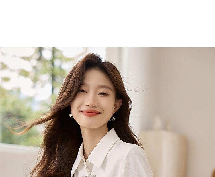 Long-Sleeve Plain Crop Shirt Product Image