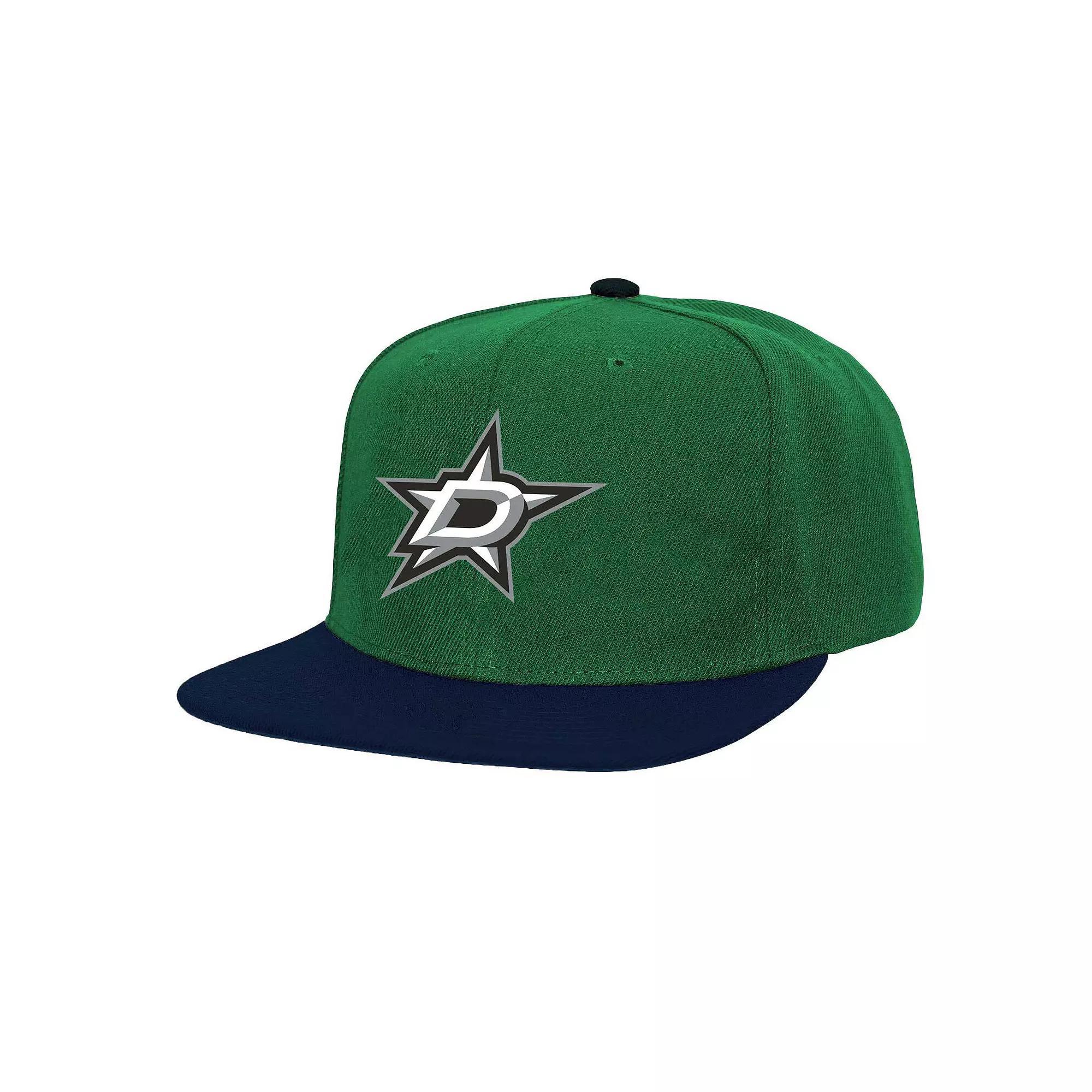 Men's Mitchell & Ness Kelly Green Dallas Stars Core Team Ground 2.0 Snapback Hat, Str Green Product Image