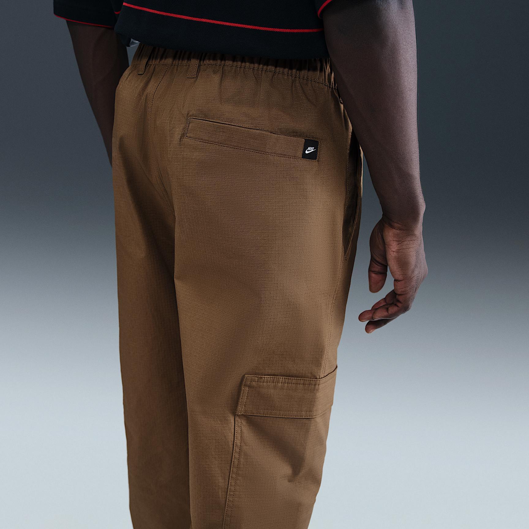 Nike Sportswear Club Men's Woven Cargo Pants Product Image