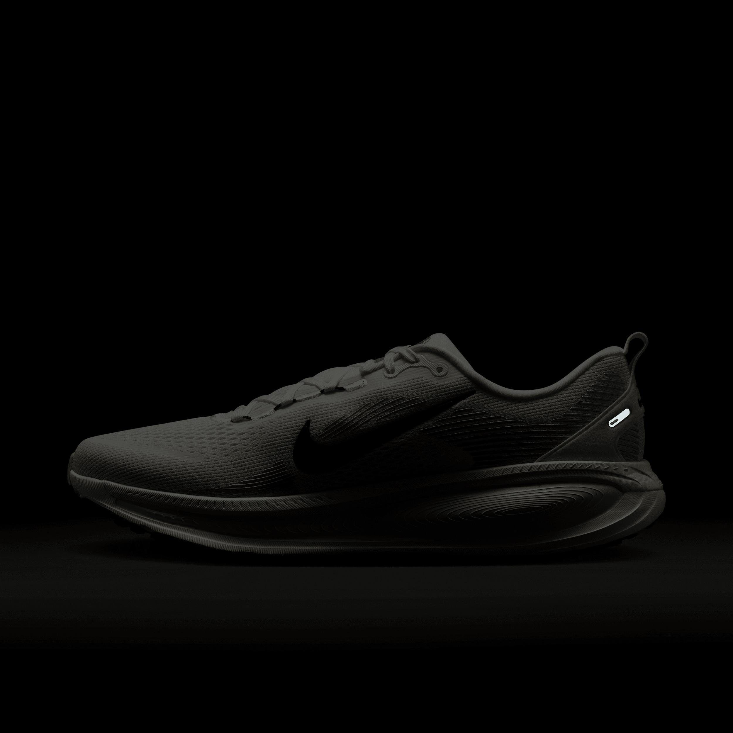 Nike Men's Vomero 18 Road Running Shoes Product Image