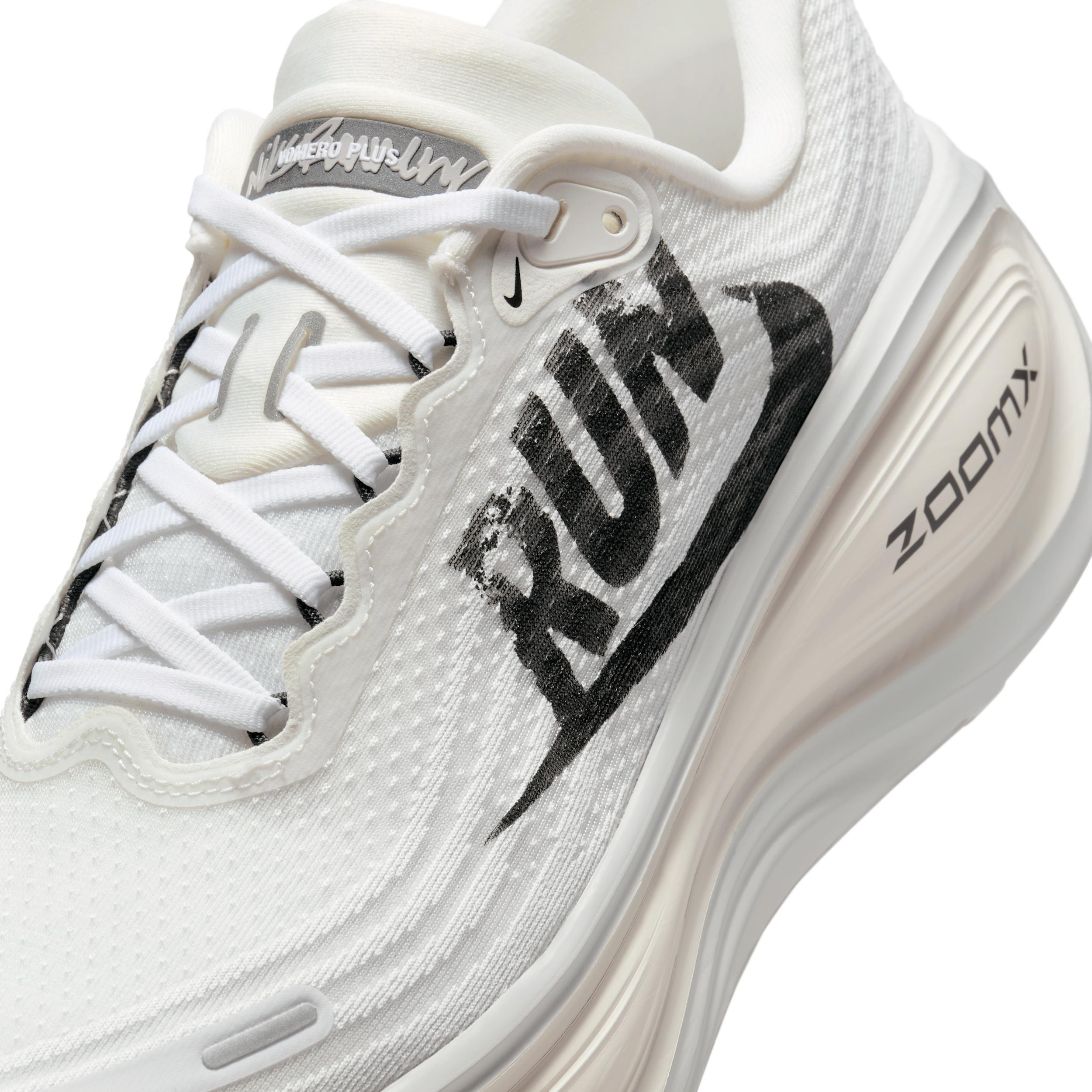 Nike Men's Vomero Plus Road Running Shoes Product Image