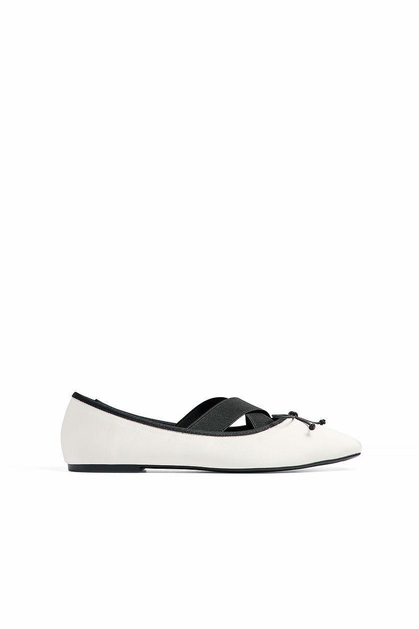 Elastic Detail Ballerinas Product Image