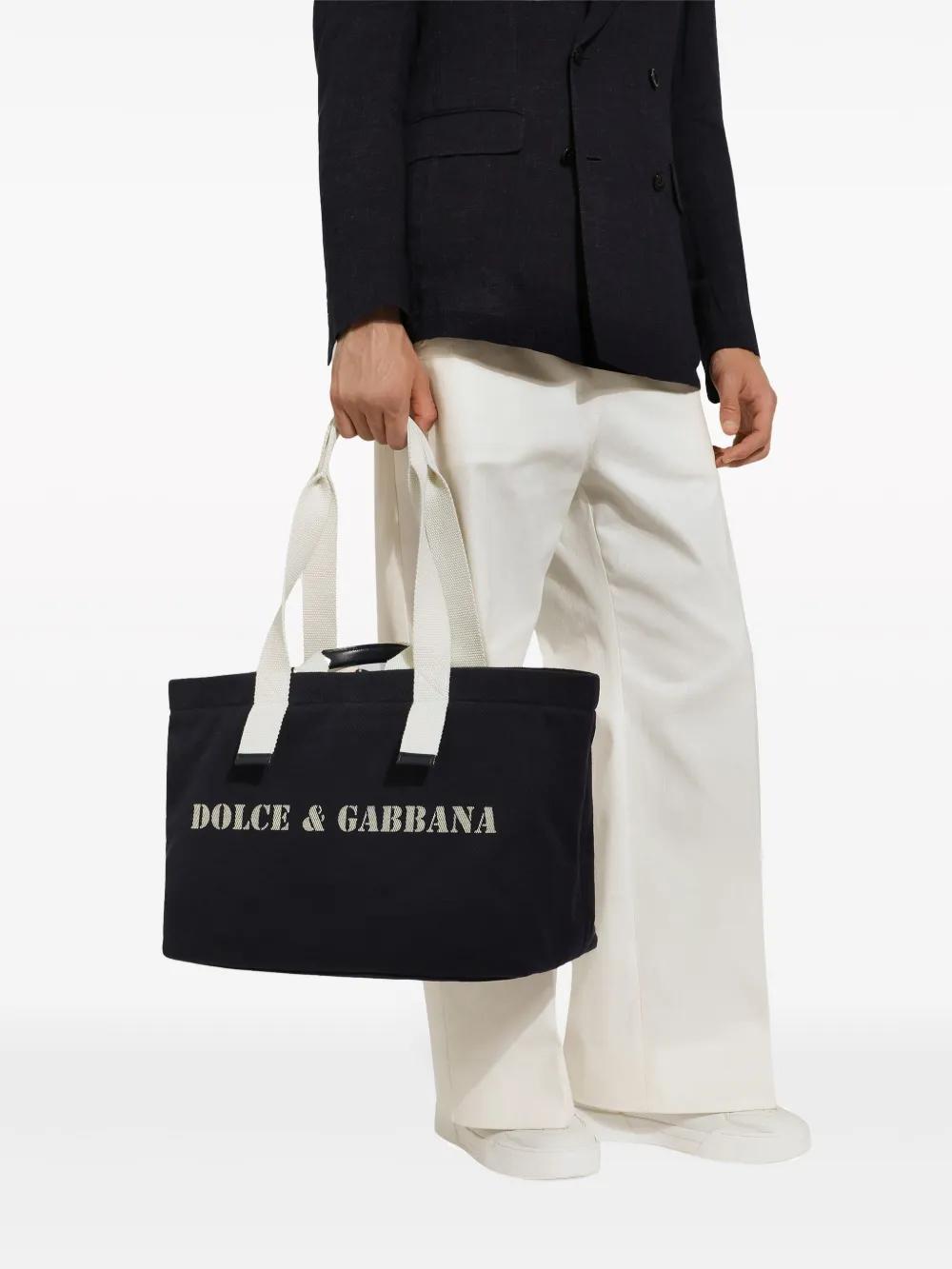 logo-print canvas shoulder bag Product Image