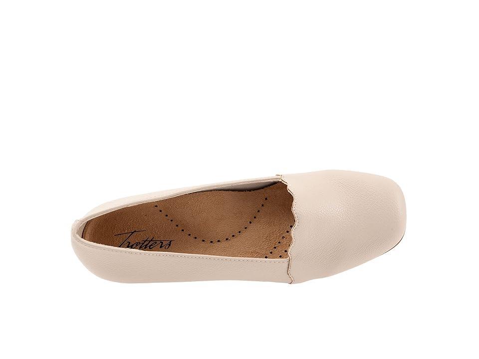 Trotters Sage Patent Scalloped Detail Slip Product Image