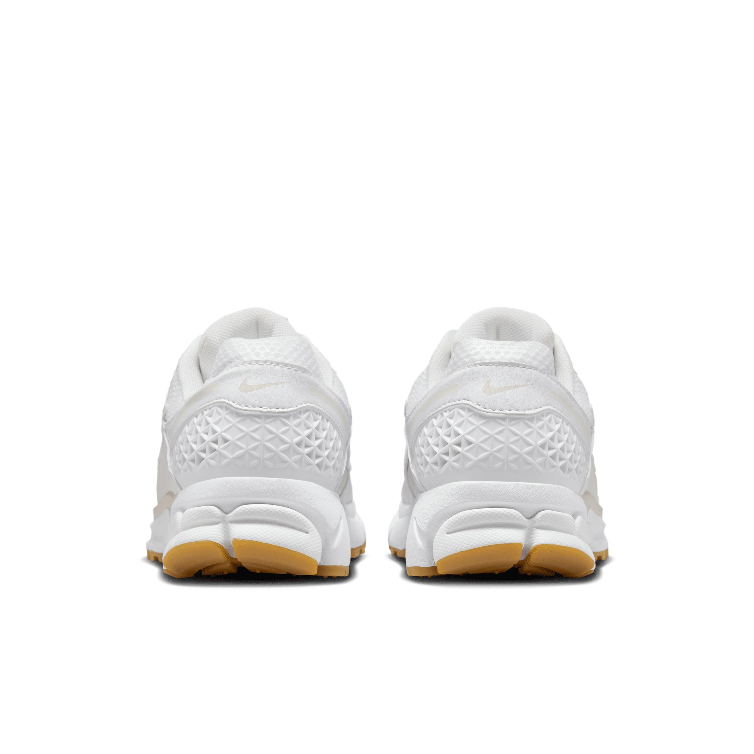 Nike Women's Zoom Vomero 5 Shoes Product Image