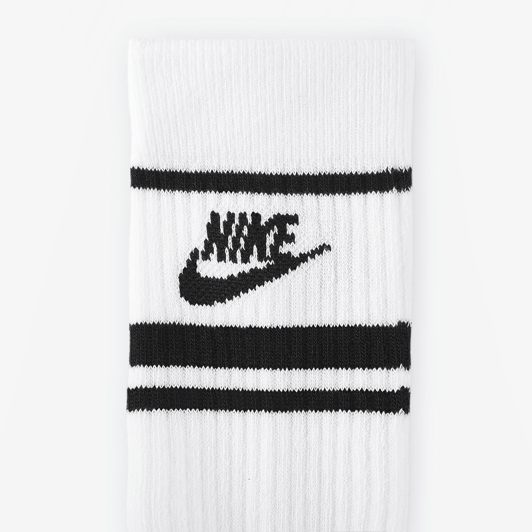 Nike Sportswear Dri-FIT Everyday Essential Crew Socks (3 Pairs) Product Image