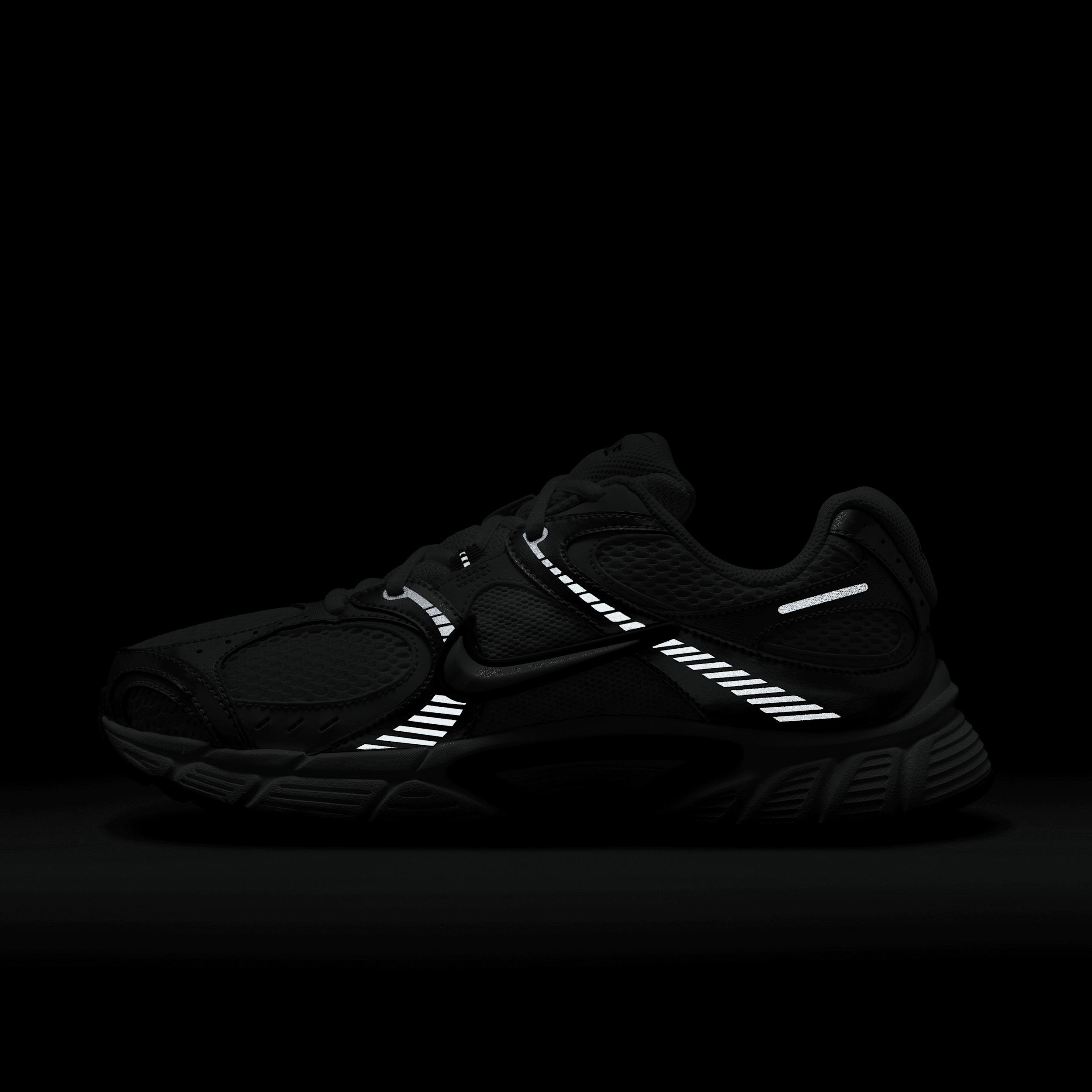 Nike Women's V5 RNR Shoes Product Image