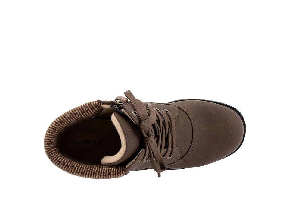 Trotters Bellamy (Dark ) Women's Snow Shoes Product Image