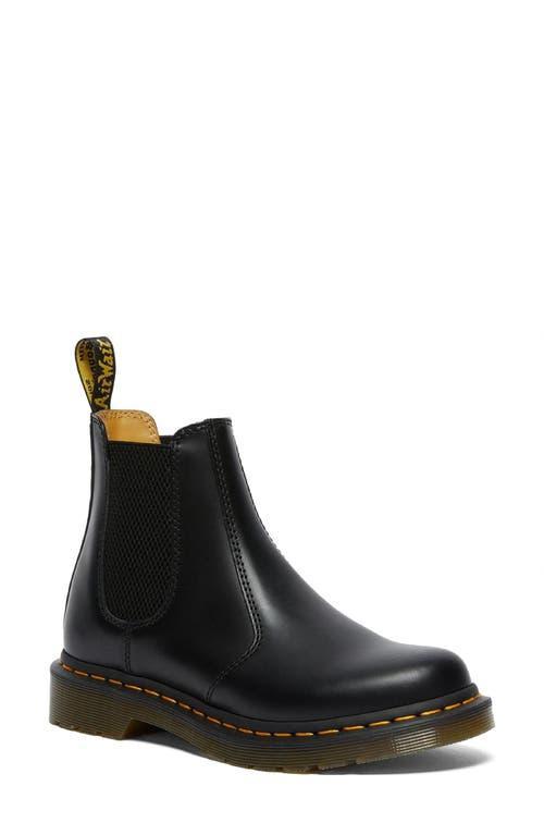 2976 Women's Smooth Leather Chelsea Boots Product Image