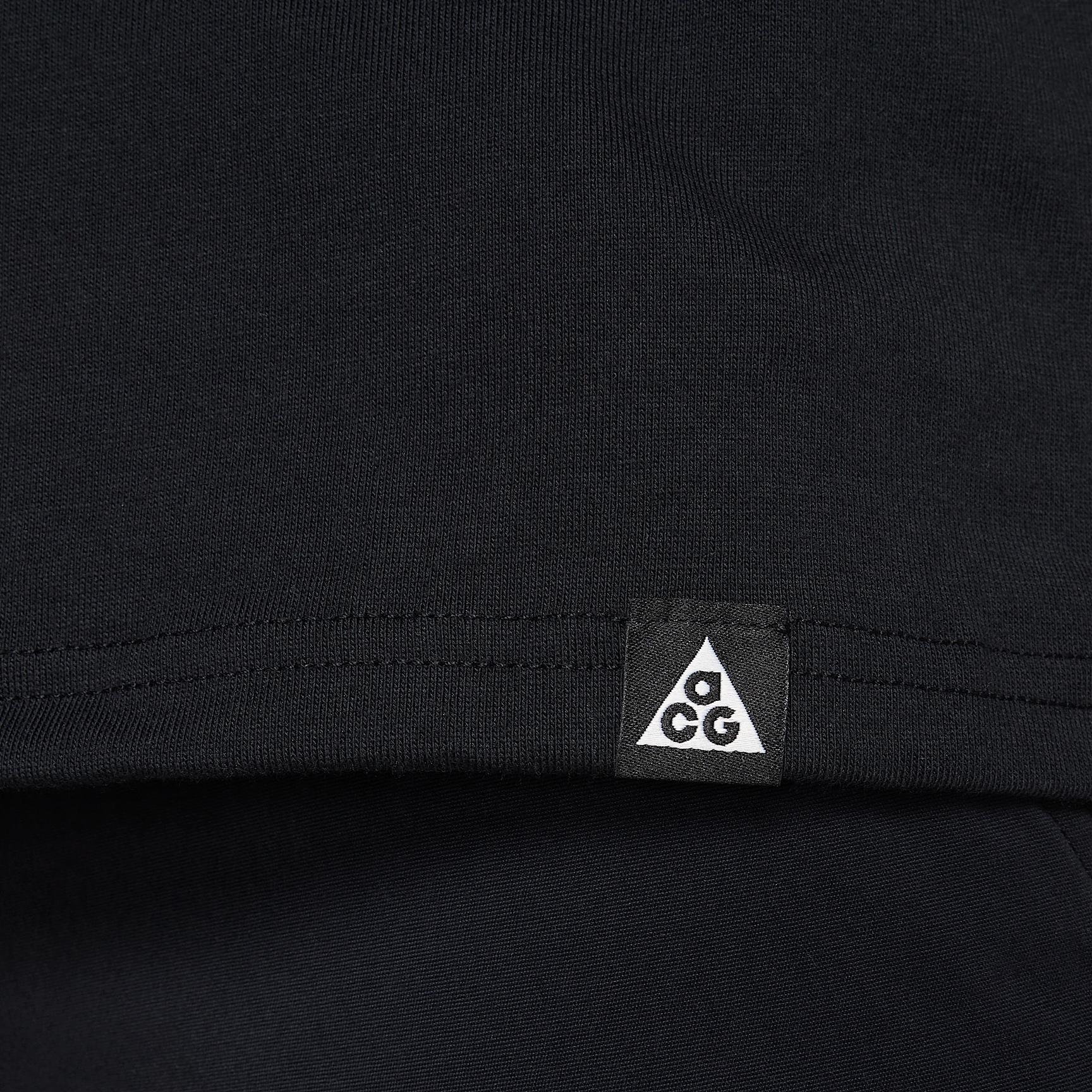 Nike ACG Men's Long-Sleeve T-Shirt Product Image