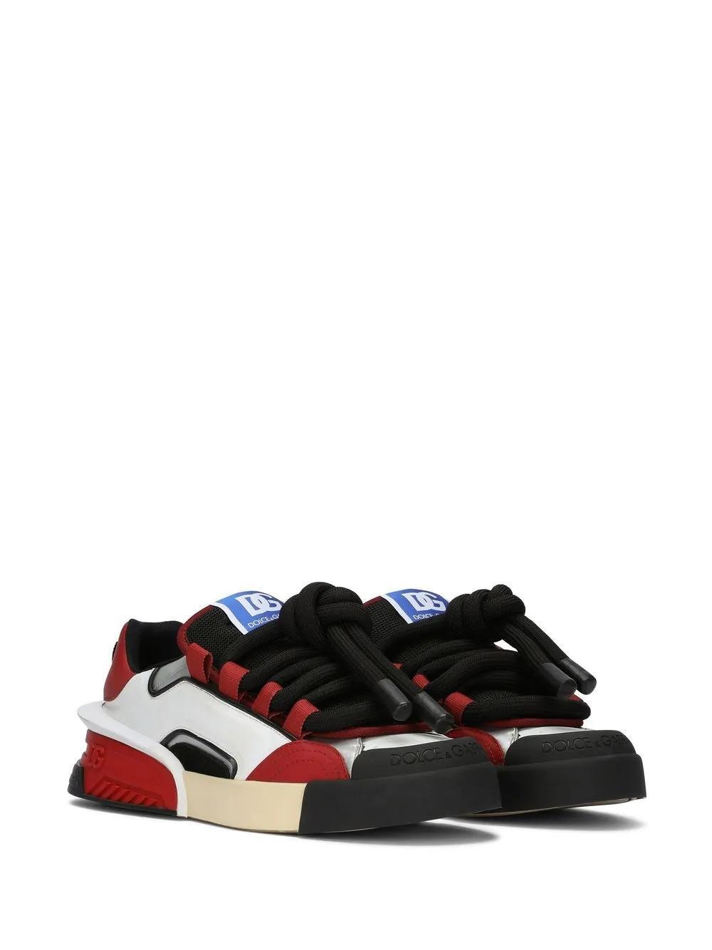 lace-up low-top sneakers Product Image