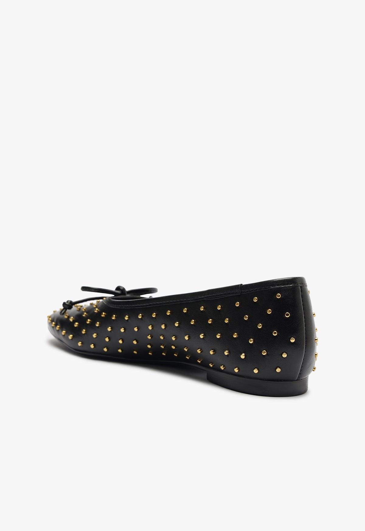 Arissa Studs Flat Product Image