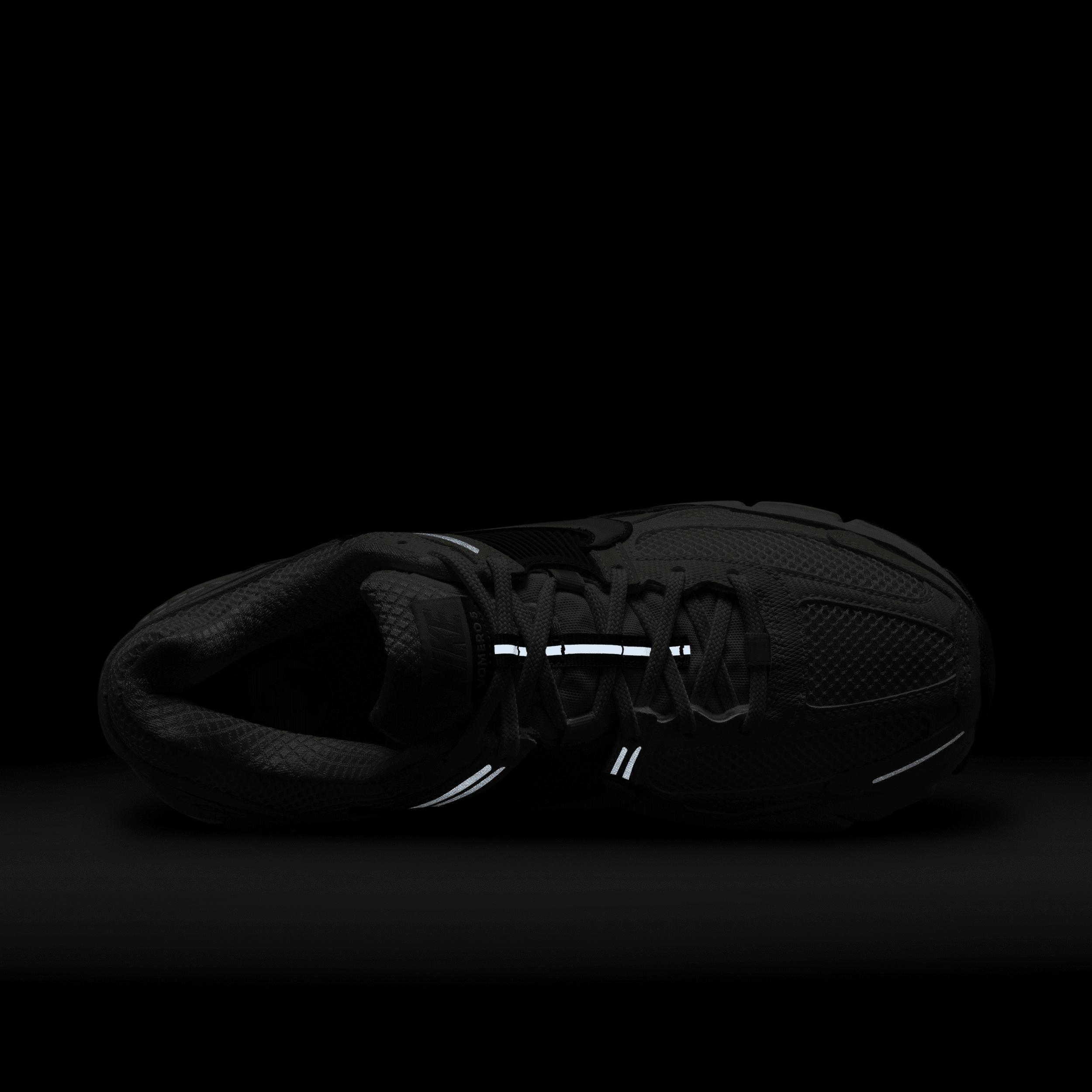 Womens Nike Zoom Vomero 5 Casual Shoes Product Image