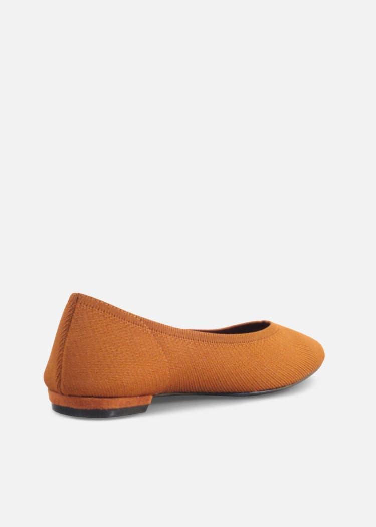 Flyer Knit Fabric Flats Product Image
