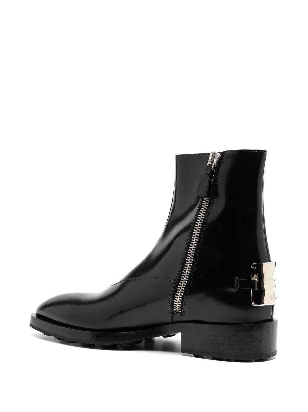 logo-plaque leather boots Product Image