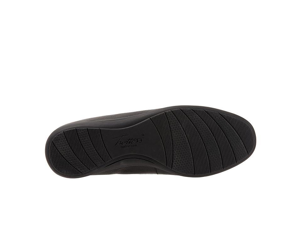 Trotters Womens Dawson Leather Tassel Loafers Product Image
