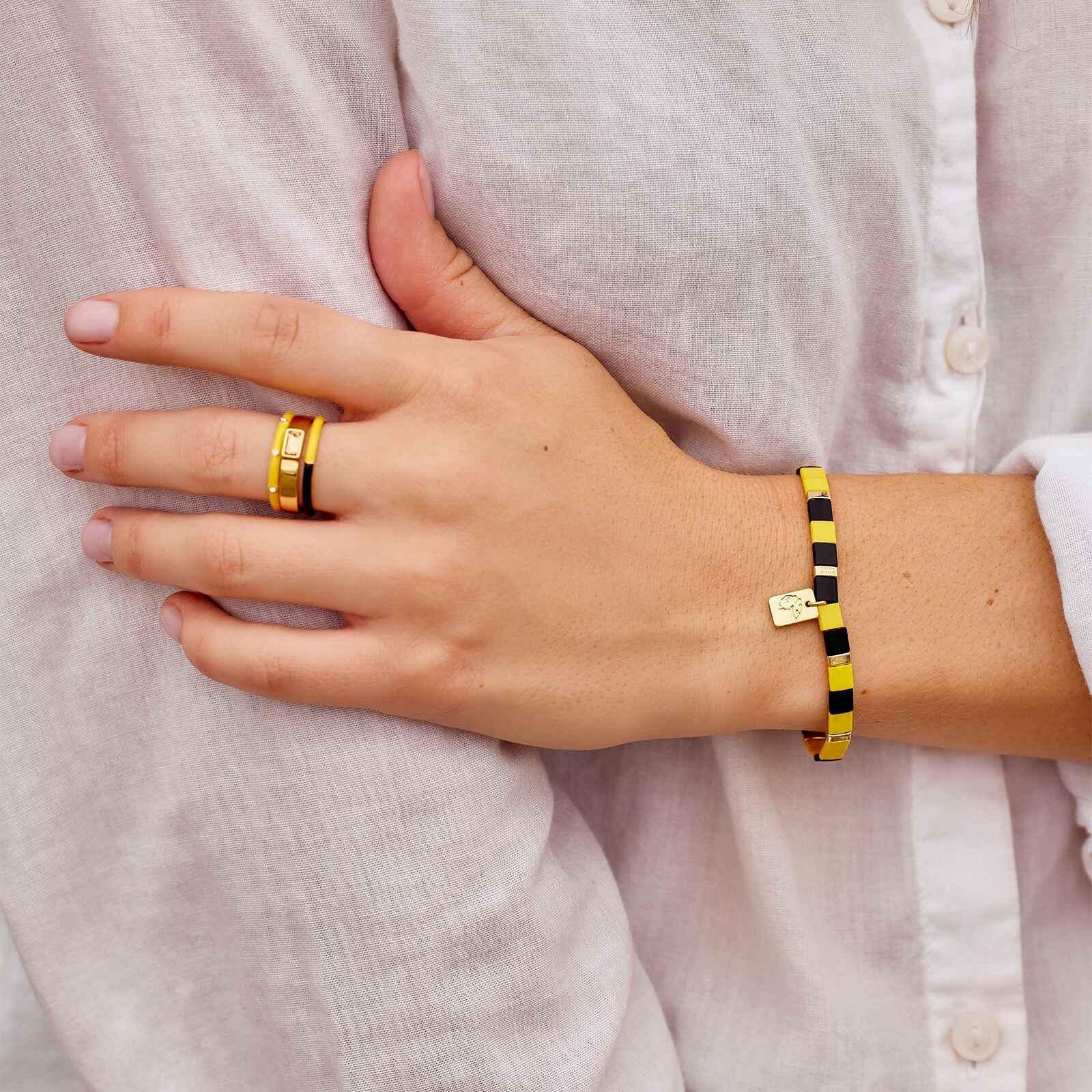 Hufflepuff™ Tile Bead Stretch Bracelet Male Product Image