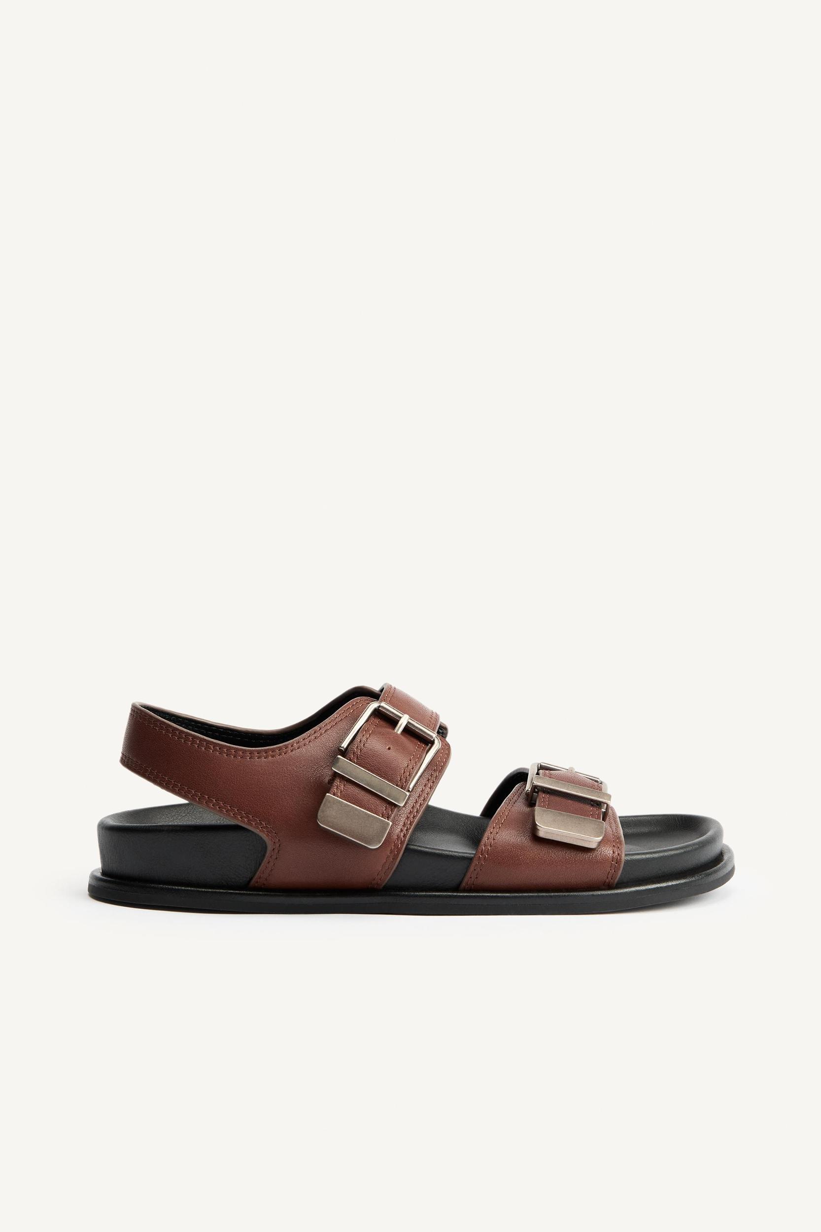 LTHR BUCKLED SNDLS Product Image