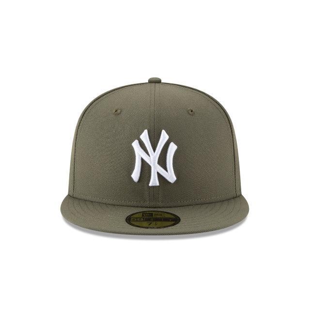 Atlanta Braves Black and White Basic 59FIFTY Fitted Hat Male Product Image