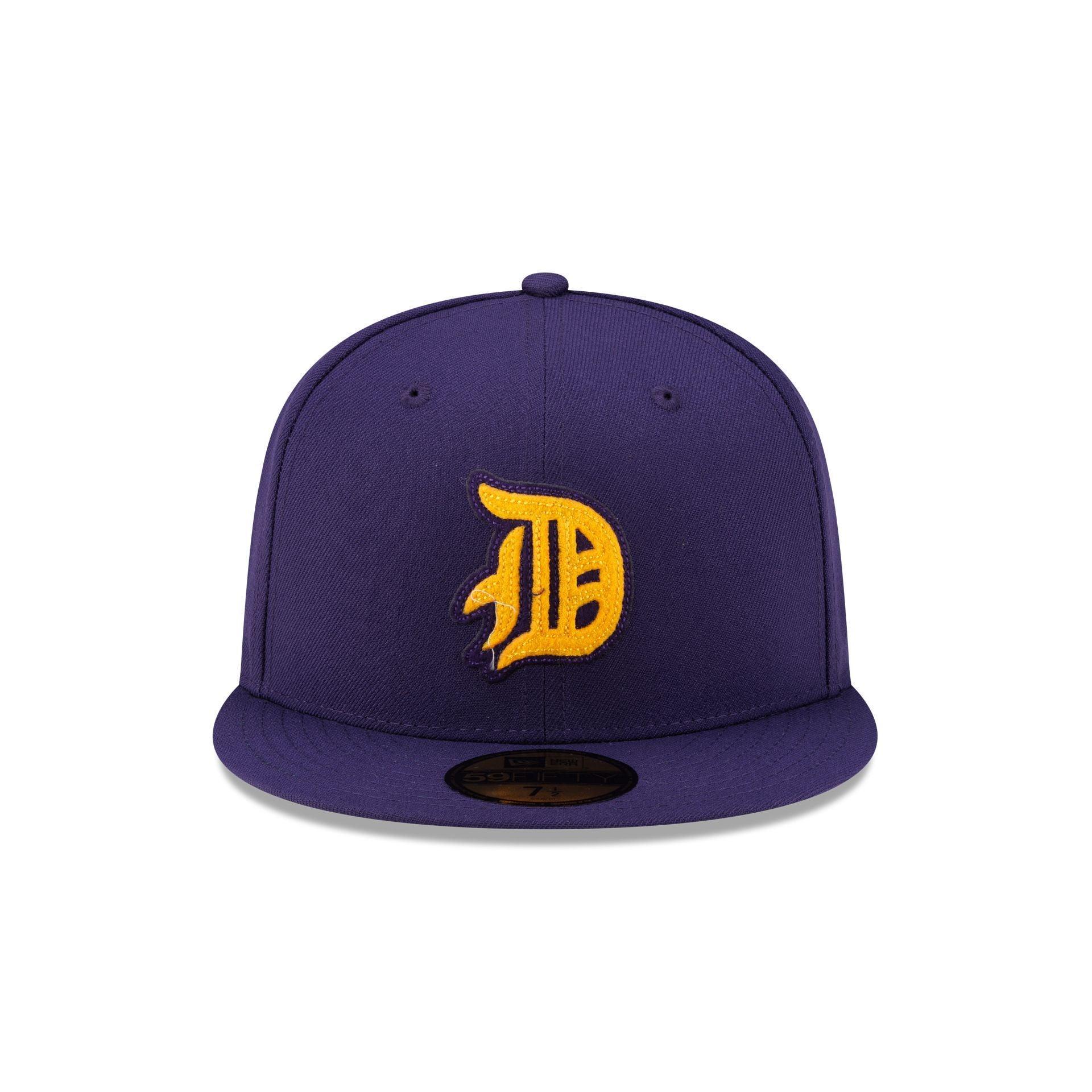 Atlanta Braves Black and White Basic 59FIFTY Fitted Hat Male Product Image